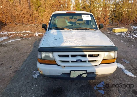 2000 Ford Ranger Xl/Xlt z USA, uszkodzony, nr VIN 1FTYR10C9YPB00190